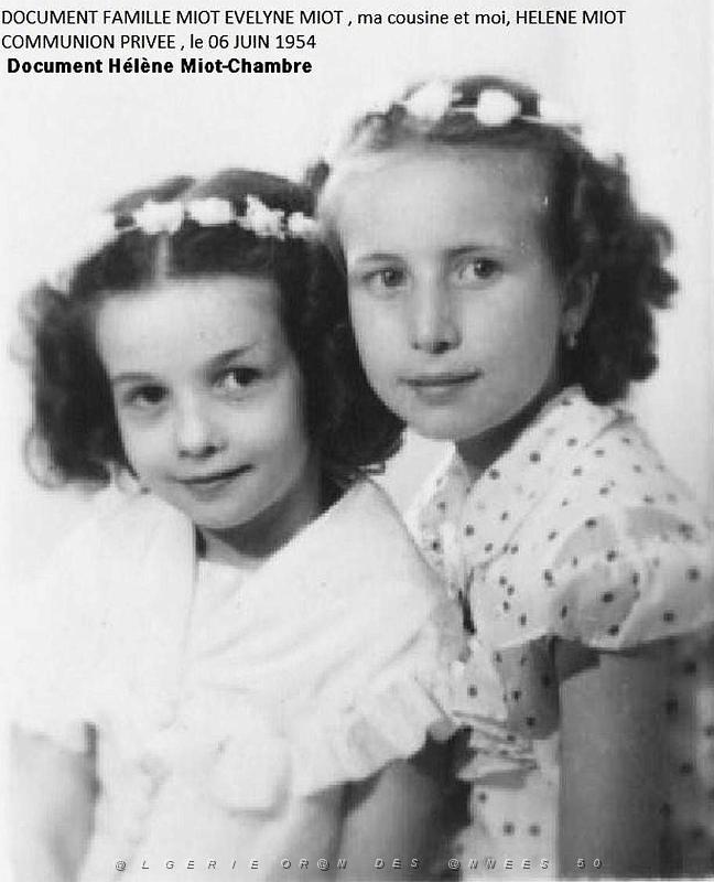 Oran- SDV- 5046- 1954 06 06 COMMUNION PRIVEE EVELYNE et HELENE Photo par Mme BOUTIN du studio L ATELIER.JPG